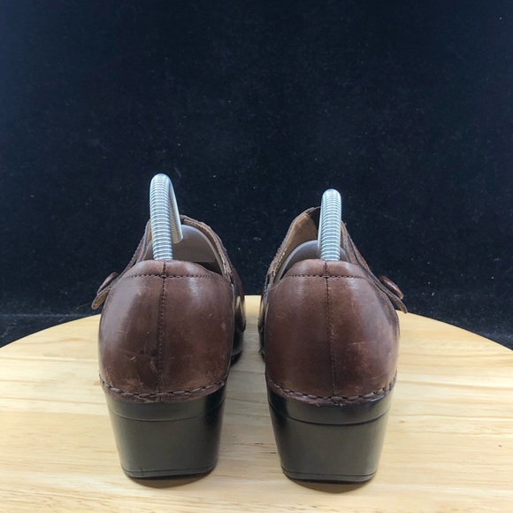 Dansko SOLSTICE Brown Leather Button Strap Professional Clogs Sz 41 / 10.5-11 - Picture 8 of 9